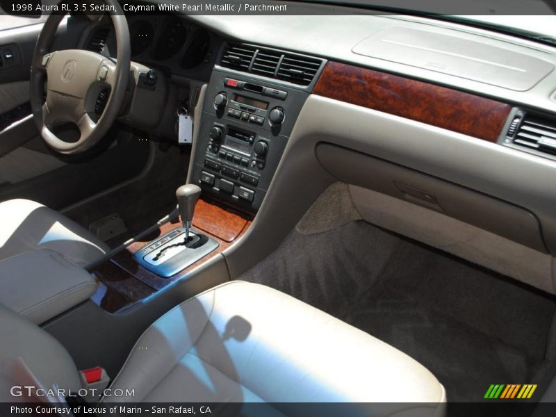 Cayman White Pearl Metallic / Parchment 1998 Acura RL 3.5 Sedan