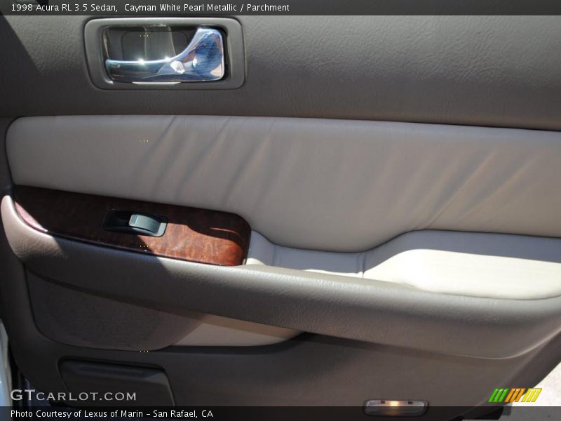 Cayman White Pearl Metallic / Parchment 1998 Acura RL 3.5 Sedan