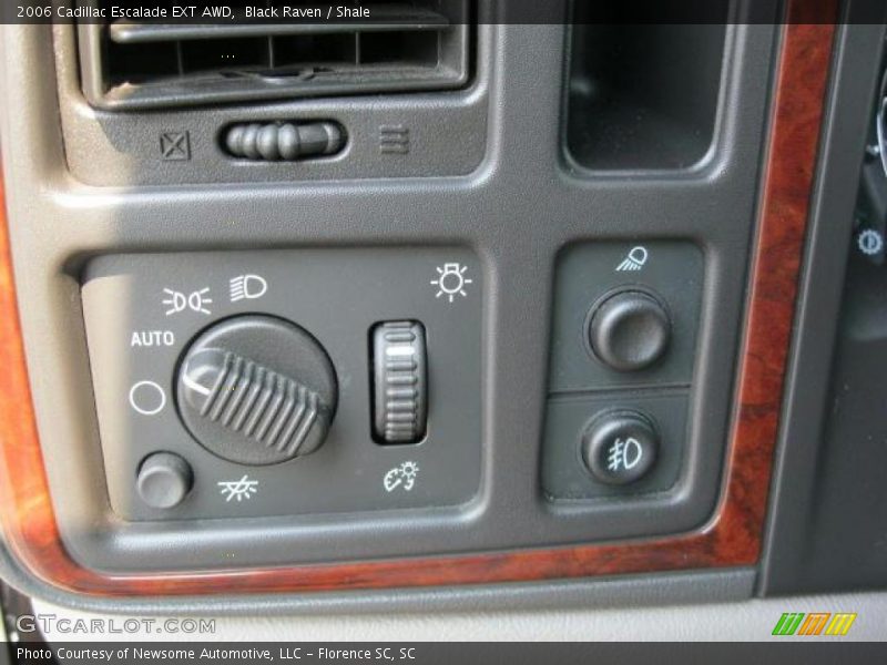 Black Raven / Shale 2006 Cadillac Escalade EXT AWD
