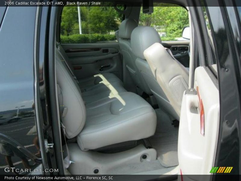 Black Raven / Shale 2006 Cadillac Escalade EXT AWD