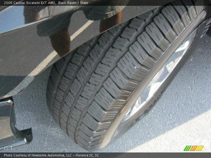 Black Raven / Shale 2006 Cadillac Escalade EXT AWD