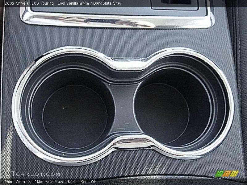 Cool Vanilla White / Dark Slate Gray 2009 Chrysler 300 Touring