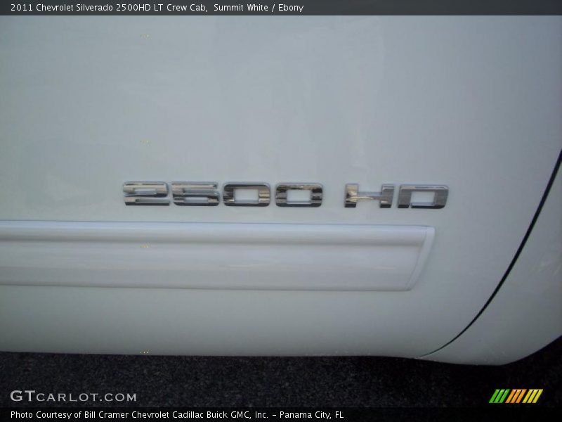 Summit White / Ebony 2011 Chevrolet Silverado 2500HD LT Crew Cab