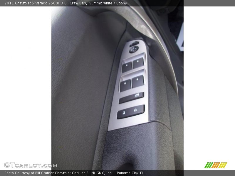 Summit White / Ebony 2011 Chevrolet Silverado 2500HD LT Crew Cab