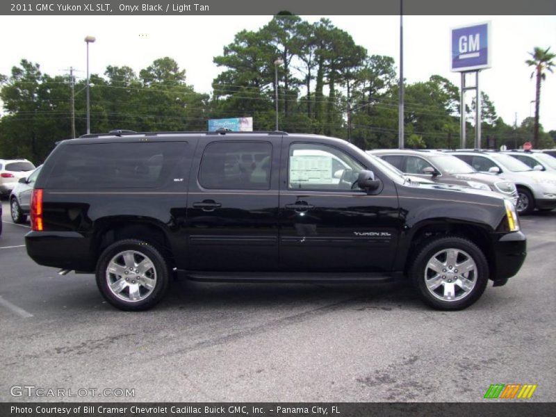 Onyx Black / Light Tan 2011 GMC Yukon XL SLT