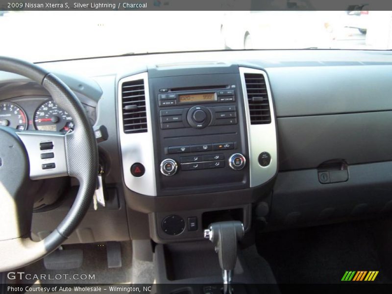 Silver Lightning / Charcoal 2009 Nissan Xterra S