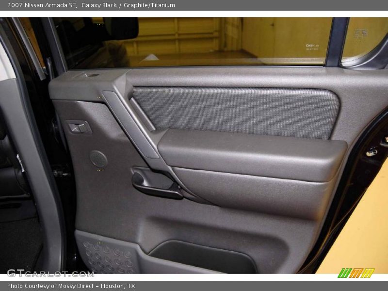 Galaxy Black / Graphite/Titanium 2007 Nissan Armada SE
