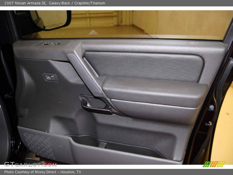 Galaxy Black / Graphite/Titanium 2007 Nissan Armada SE