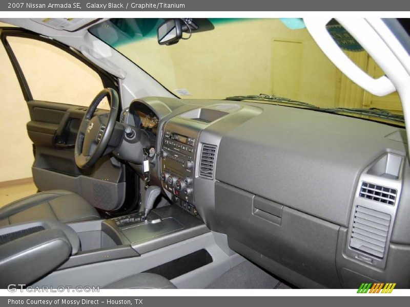 Galaxy Black / Graphite/Titanium 2007 Nissan Armada SE