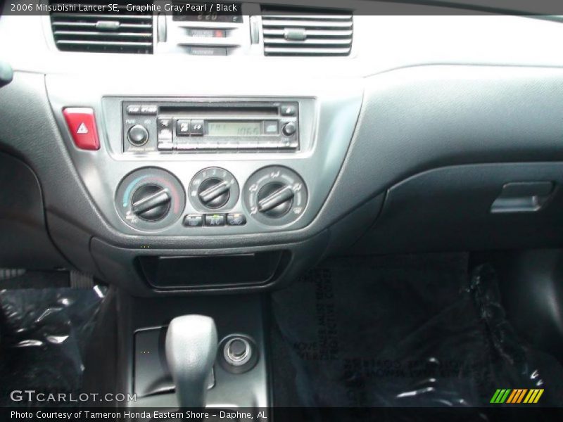 Graphite Gray Pearl / Black 2006 Mitsubishi Lancer SE