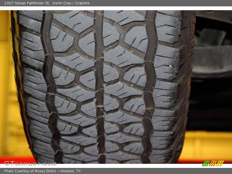 Storm Gray / Graphite 2007 Nissan Pathfinder SE