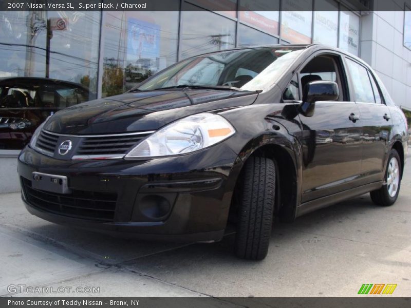 Super Black / Charcoal 2007 Nissan Versa SL