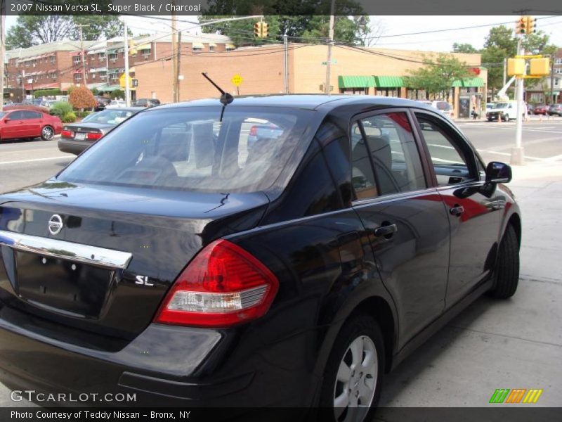 Super Black / Charcoal 2007 Nissan Versa SL