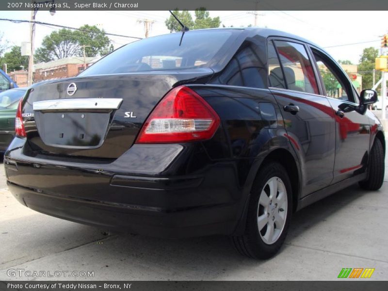 Super Black / Charcoal 2007 Nissan Versa SL