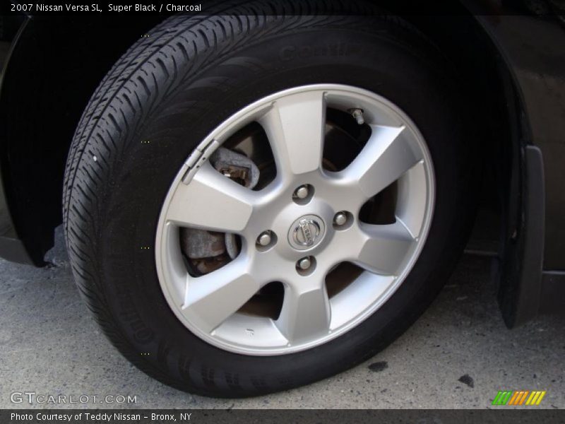 Super Black / Charcoal 2007 Nissan Versa SL