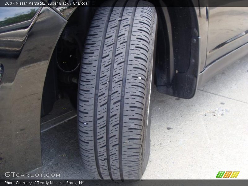 Super Black / Charcoal 2007 Nissan Versa SL