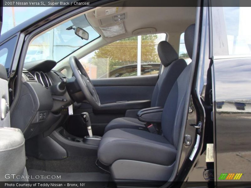 Super Black / Charcoal 2007 Nissan Versa SL
