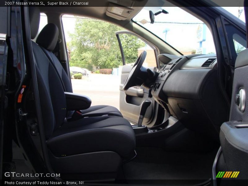 Super Black / Charcoal 2007 Nissan Versa SL