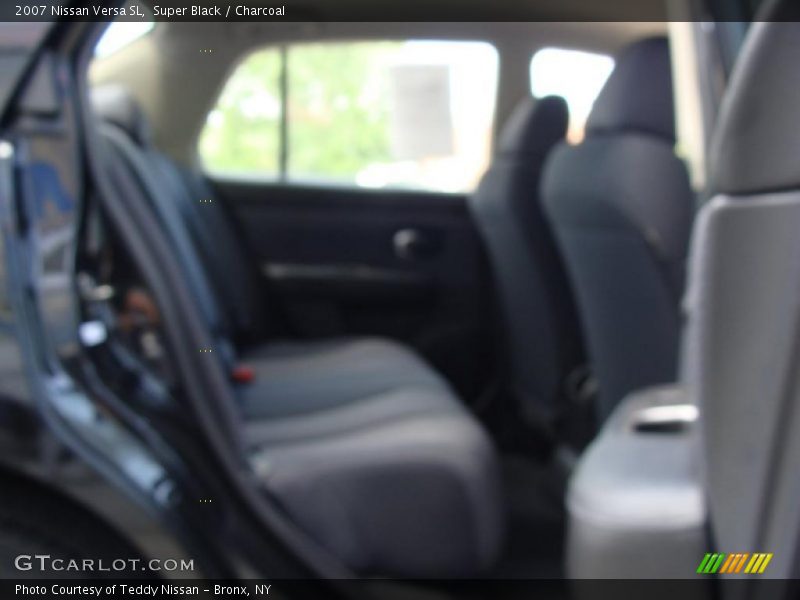 Super Black / Charcoal 2007 Nissan Versa SL