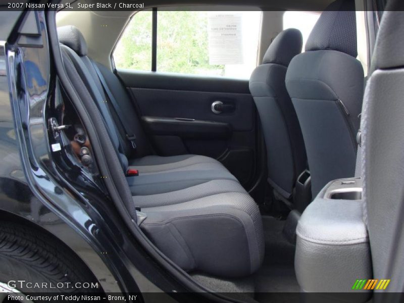 Super Black / Charcoal 2007 Nissan Versa SL