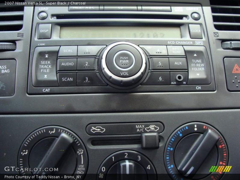 Super Black / Charcoal 2007 Nissan Versa SL