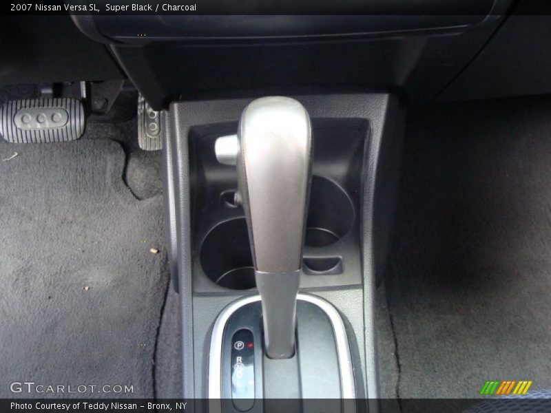 Super Black / Charcoal 2007 Nissan Versa SL