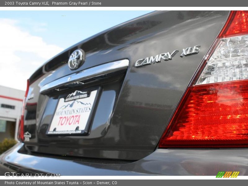 Phantom Gray Pearl / Stone 2003 Toyota Camry XLE