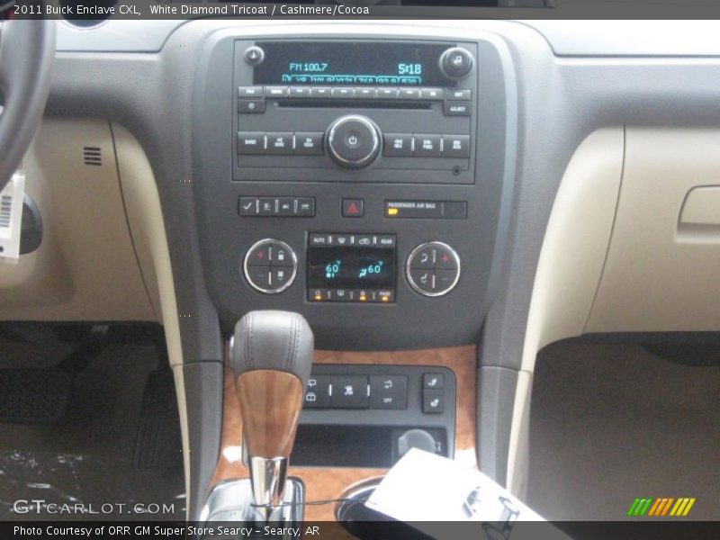 White Diamond Tricoat / Cashmere/Cocoa 2011 Buick Enclave CXL
