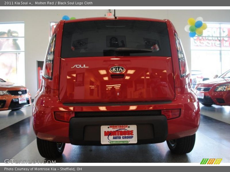Molten Red / Black Soul Logo Cloth 2011 Kia Soul +