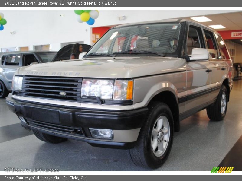 White Gold Metallic / Walnut 2001 Land Rover Range Rover SE