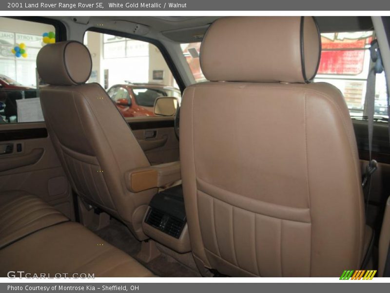White Gold Metallic / Walnut 2001 Land Rover Range Rover SE
