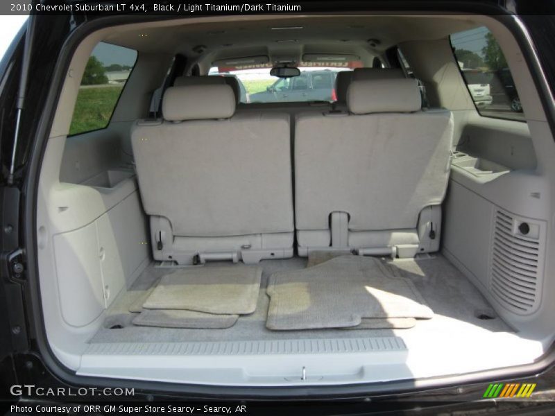 Black / Light Titanium/Dark Titanium 2010 Chevrolet Suburban LT 4x4