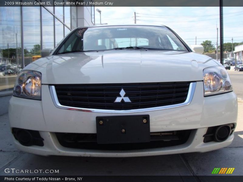 Dover White Pearl / Medium Gray 2009 Mitsubishi Galant ES