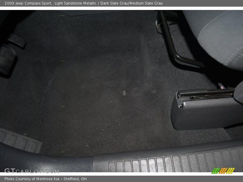 Light Sandstone Metallic / Dark Slate Gray/Medium Slate Gray 2009 Jeep Compass Sport
