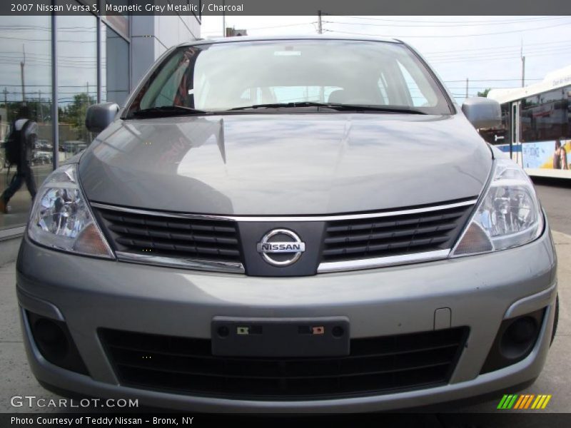 Magnetic Grey Metallic / Charcoal 2007 Nissan Versa S