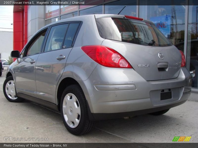 Magnetic Grey Metallic / Charcoal 2007 Nissan Versa S