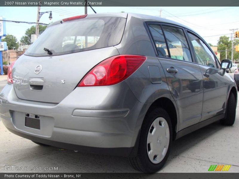 Magnetic Grey Metallic / Charcoal 2007 Nissan Versa S