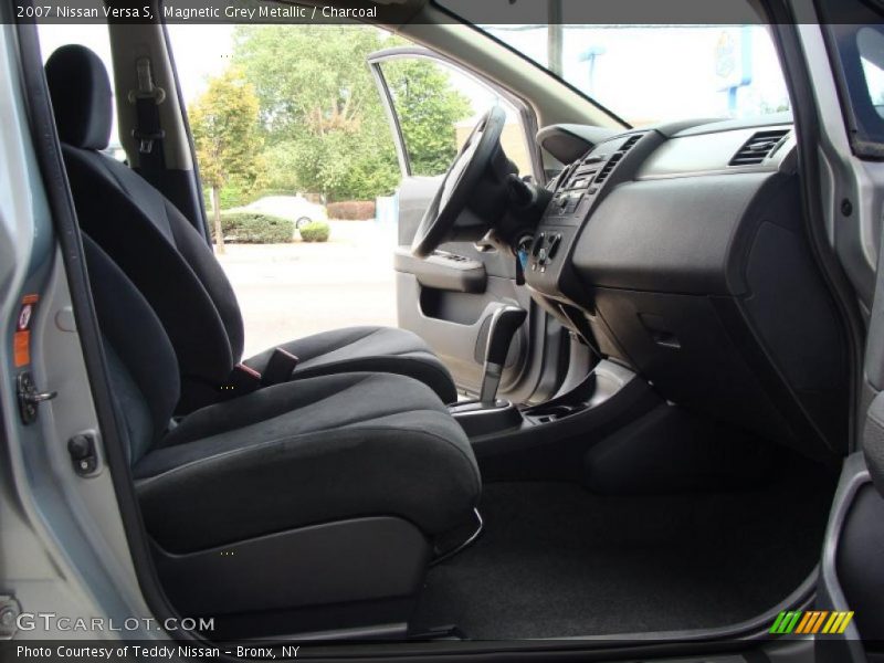 Magnetic Grey Metallic / Charcoal 2007 Nissan Versa S