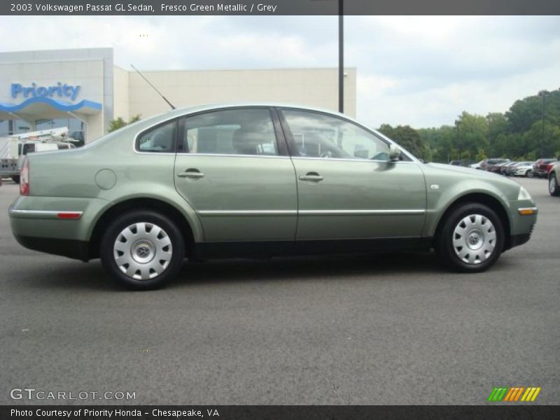 Fresco Green Metallic / Grey 2003 Volkswagen Passat GL Sedan