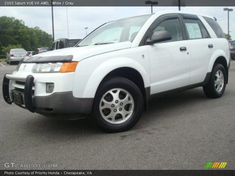 White / Gray 2003 Saturn VUE V6 AWD