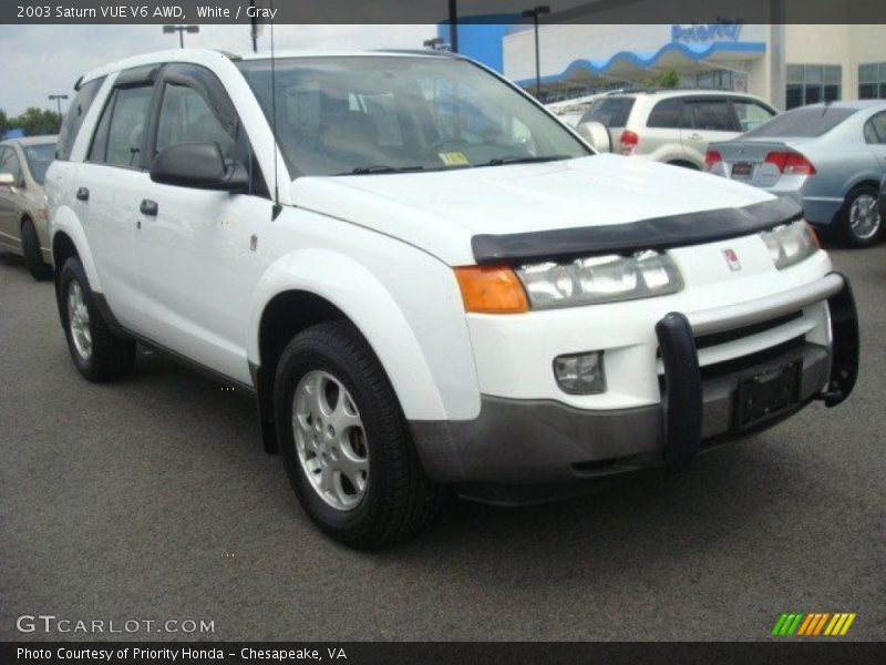 White / Gray 2003 Saturn VUE V6 AWD