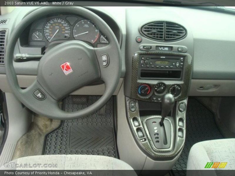 White / Gray 2003 Saturn VUE V6 AWD