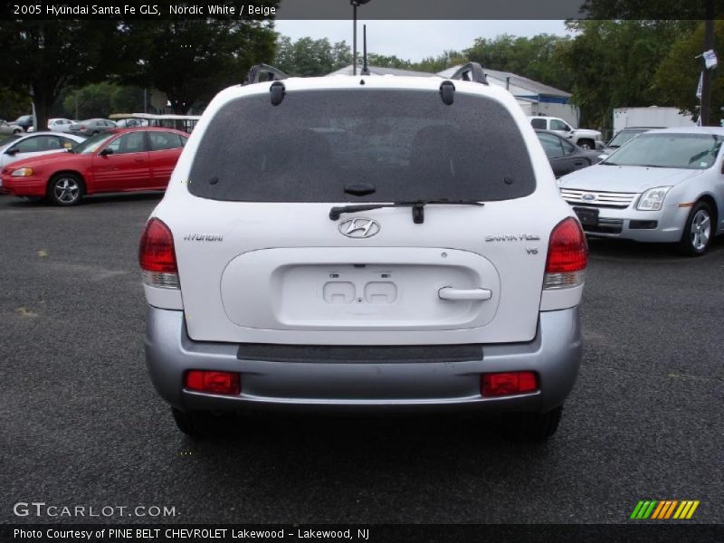 Nordic White / Beige 2005 Hyundai Santa Fe GLS