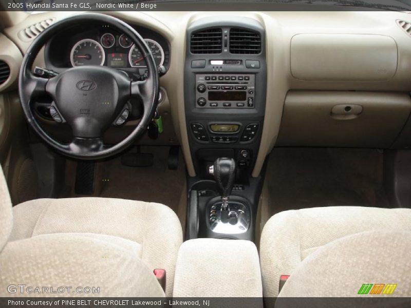 Nordic White / Beige 2005 Hyundai Santa Fe GLS