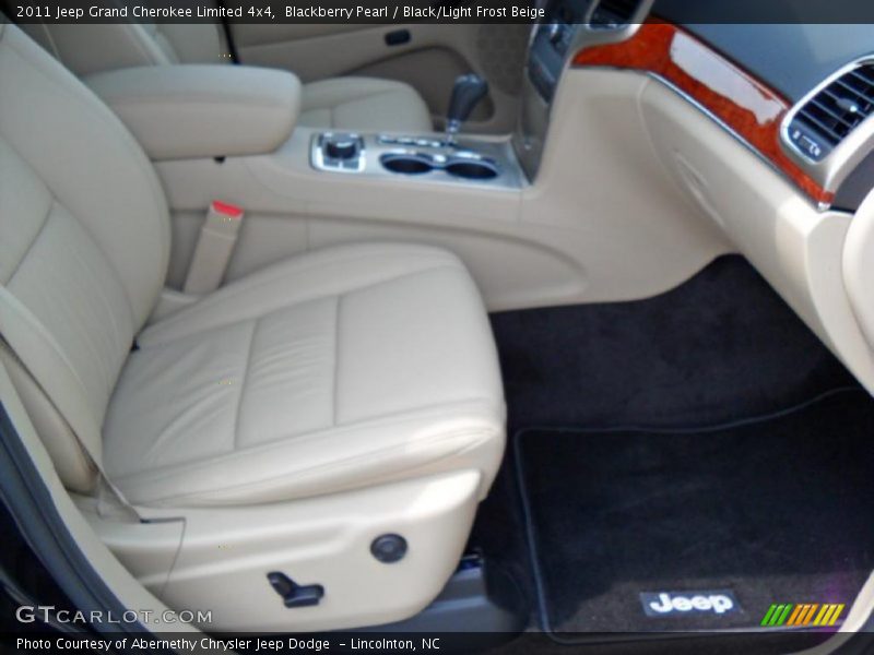 Blackberry Pearl / Black/Light Frost Beige 2011 Jeep Grand Cherokee Limited 4x4
