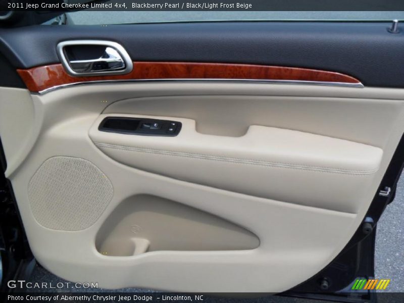 Blackberry Pearl / Black/Light Frost Beige 2011 Jeep Grand Cherokee Limited 4x4