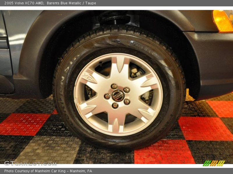 Barents Blue Metallic / Taupe 2005 Volvo XC70 AWD