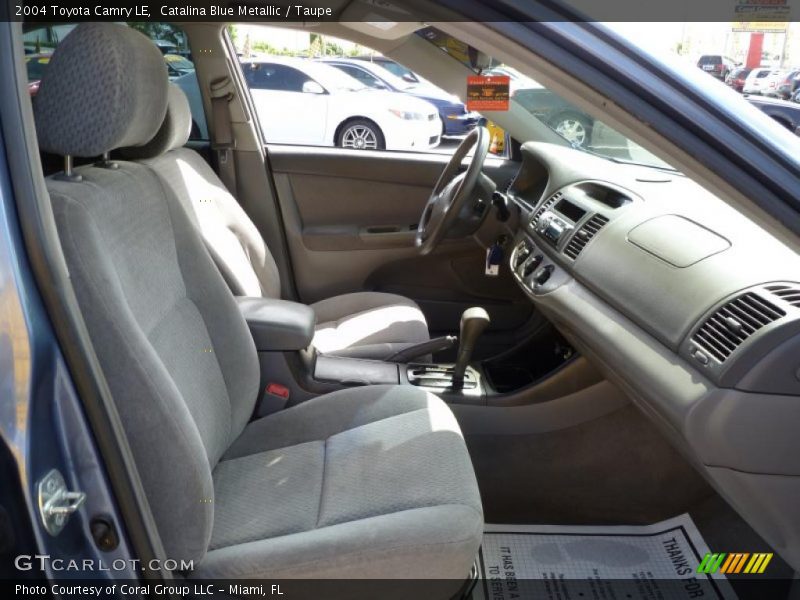 Catalina Blue Metallic / Taupe 2004 Toyota Camry LE
