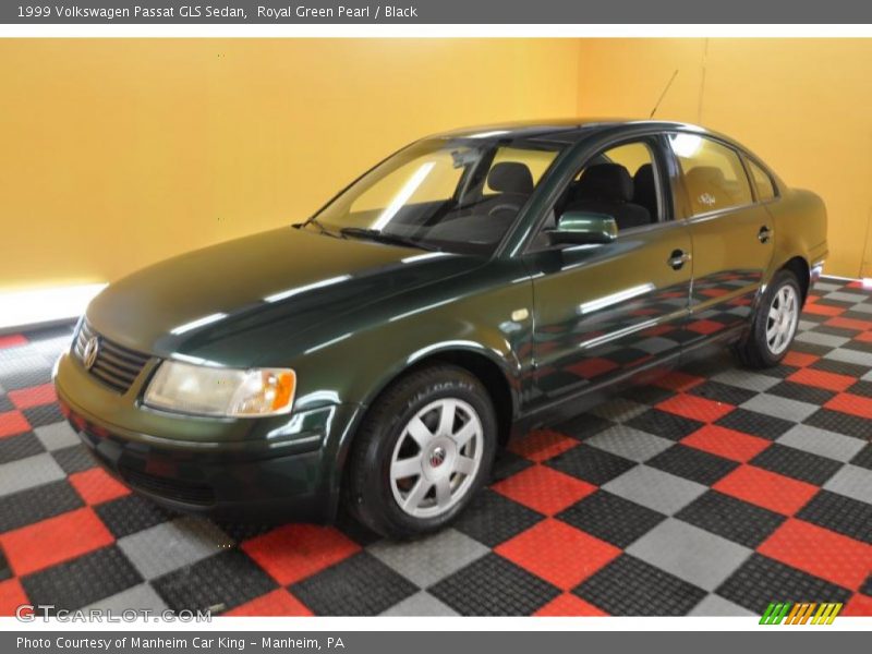 Royal Green Pearl / Black 1999 Volkswagen Passat GLS Sedan