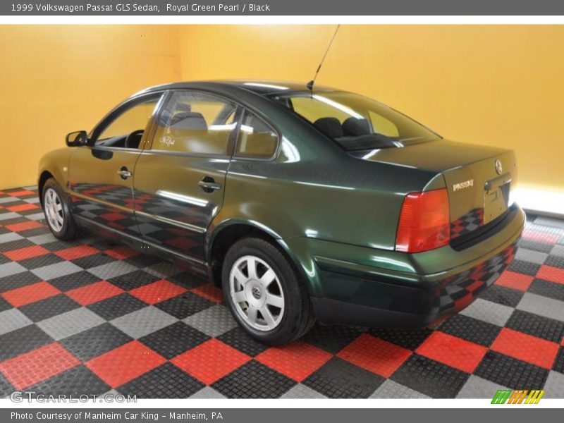 Royal Green Pearl / Black 1999 Volkswagen Passat GLS Sedan